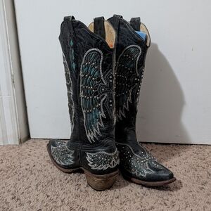 Corral Western Boots with Silver Wing Design